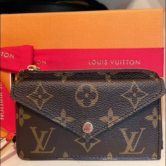 Like brand new Louis Vuitton Recto Verso - Picture 2 of 9